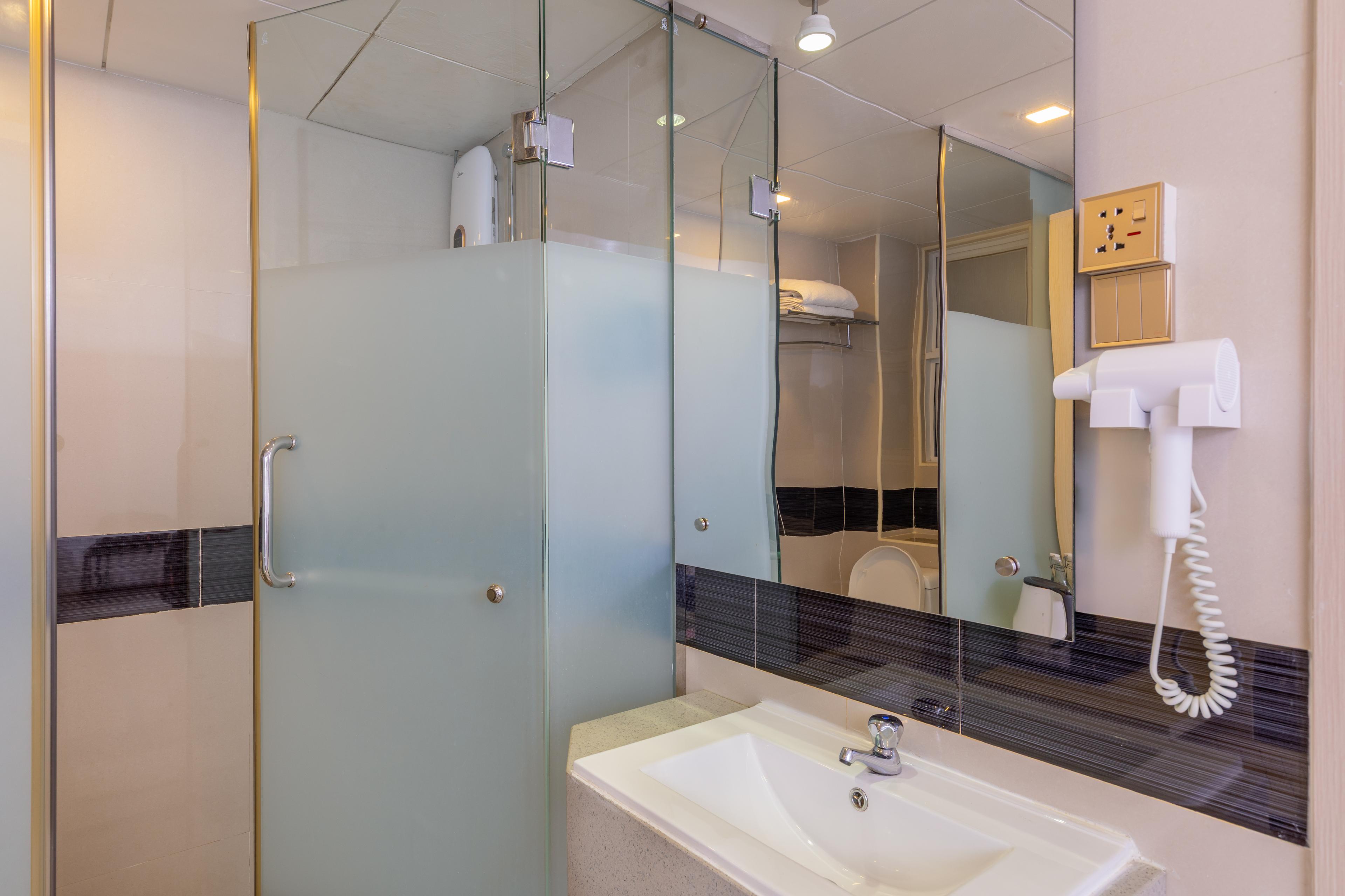 Deluxe Double detail 2