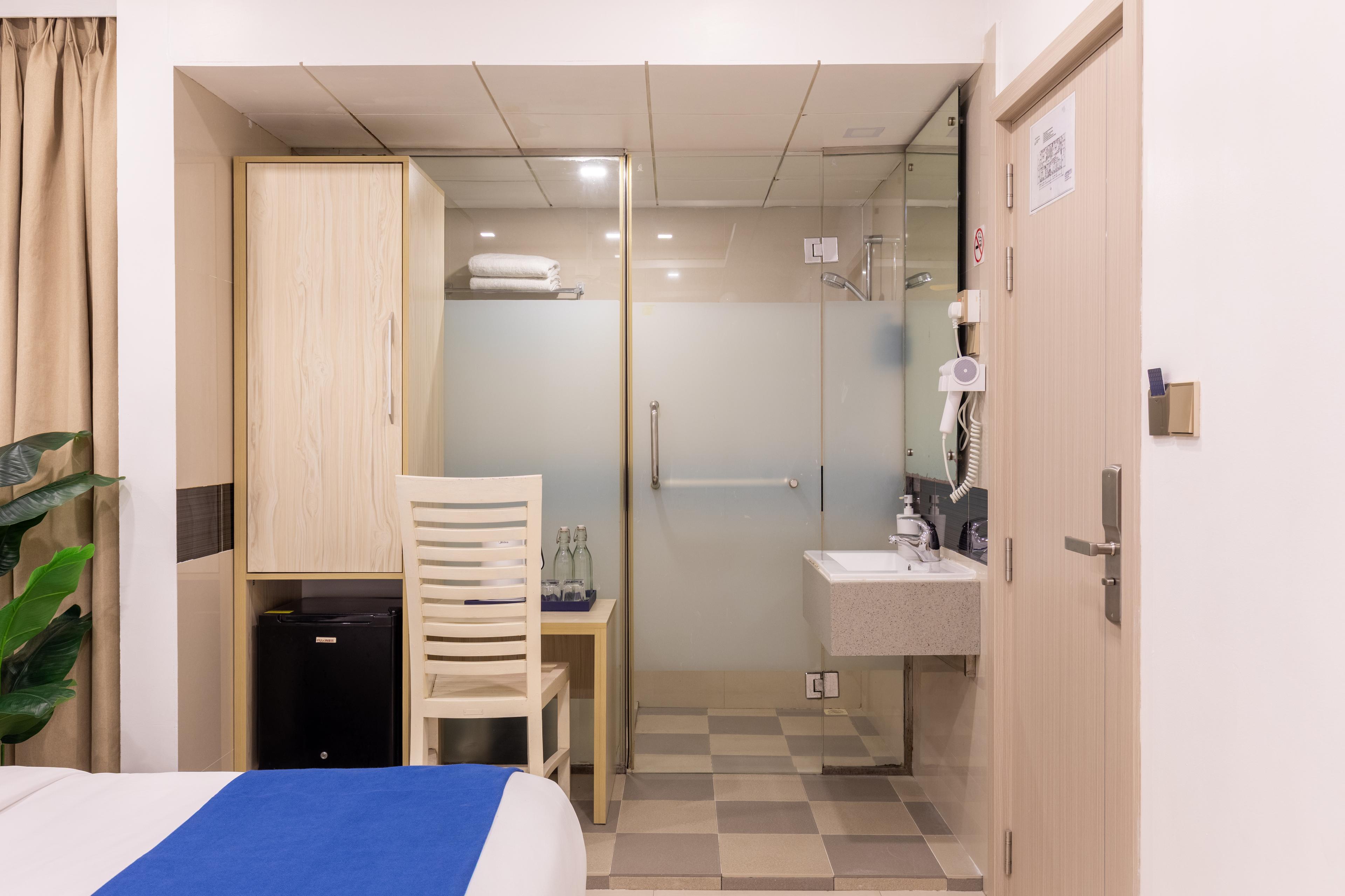 Triple Room detail 1